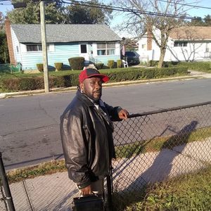 Meet your Posher, Gregory